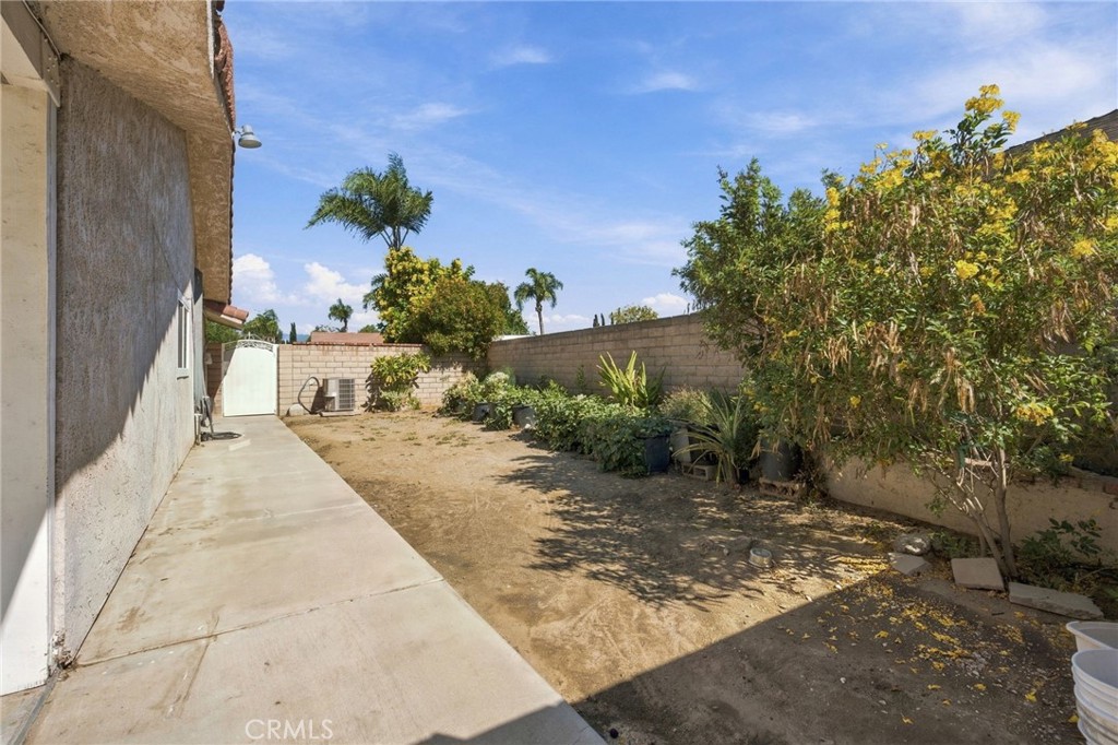 11216 Jurupa Road Property Photo 31