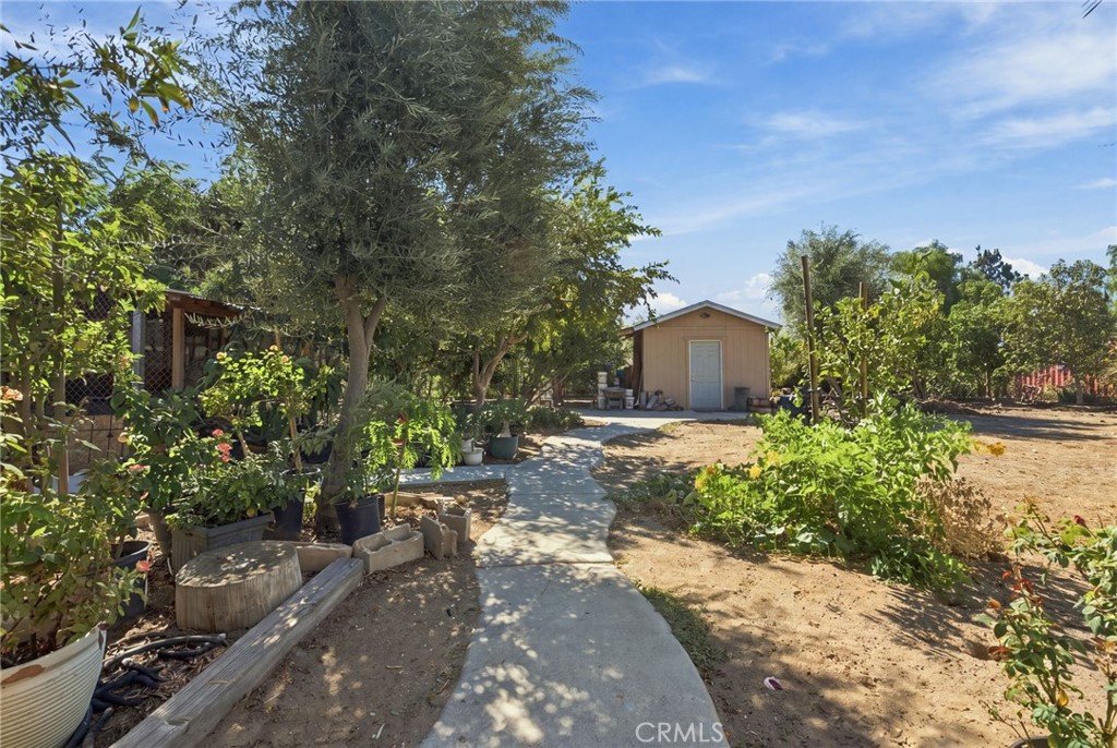 11216 Jurupa Road Property Photo 33