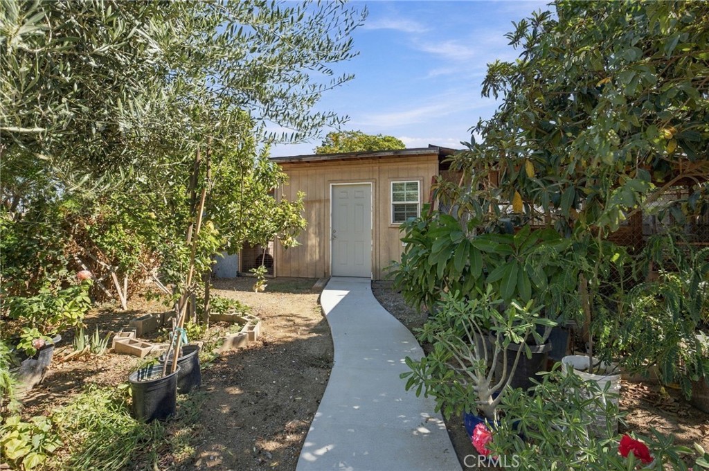 11216 Jurupa Road Property Photo 34