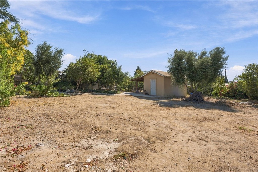 11216 Jurupa Road Property Photo 37