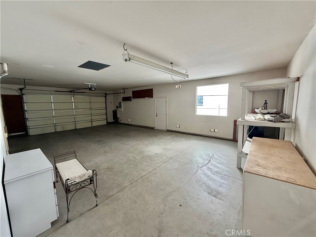 13071 Heywood Property Photo 4