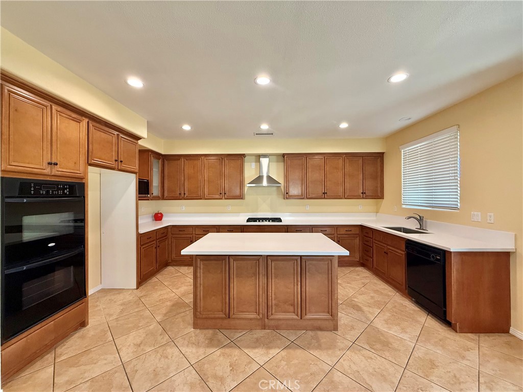 13071 Heywood Property Photo 27