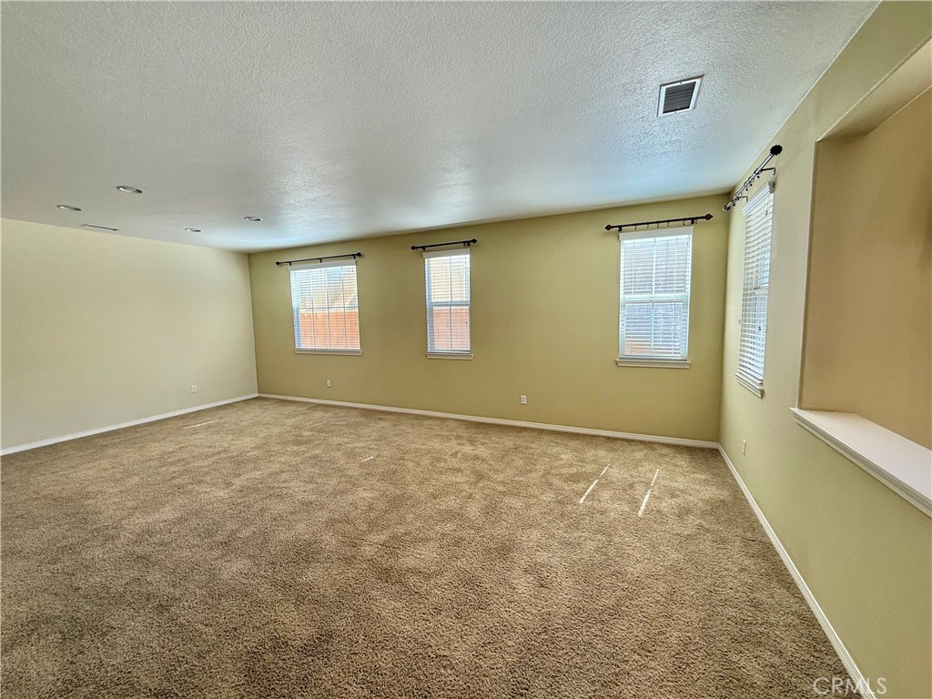 13071 Heywood Property Photo 33