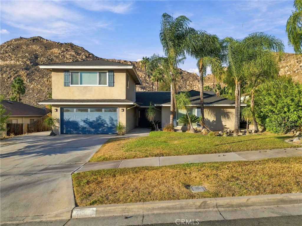 415 Glenhill Property Photo 2