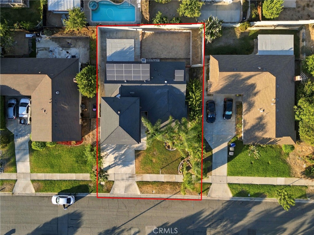 415 Glenhill Property Photo 5