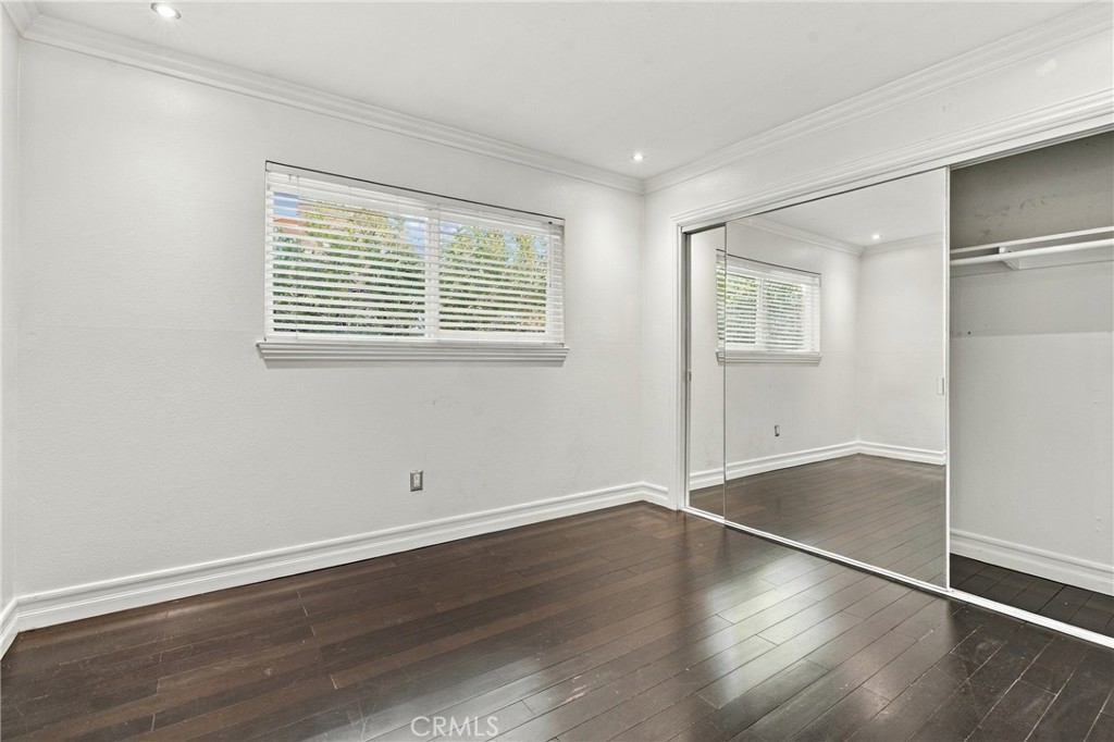 415 Glenhill Property Photo 19