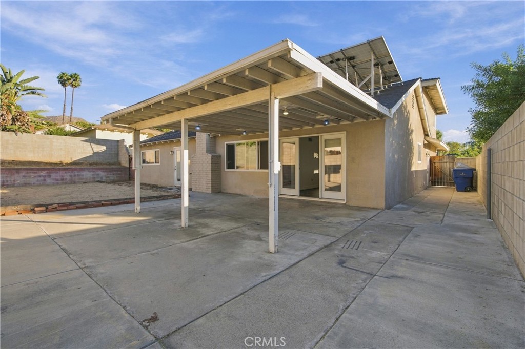 415 Glenhill Property Photo 26