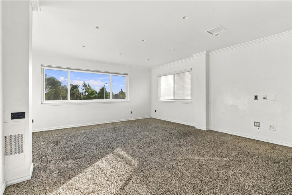 415 Glenhill Property Photo 34