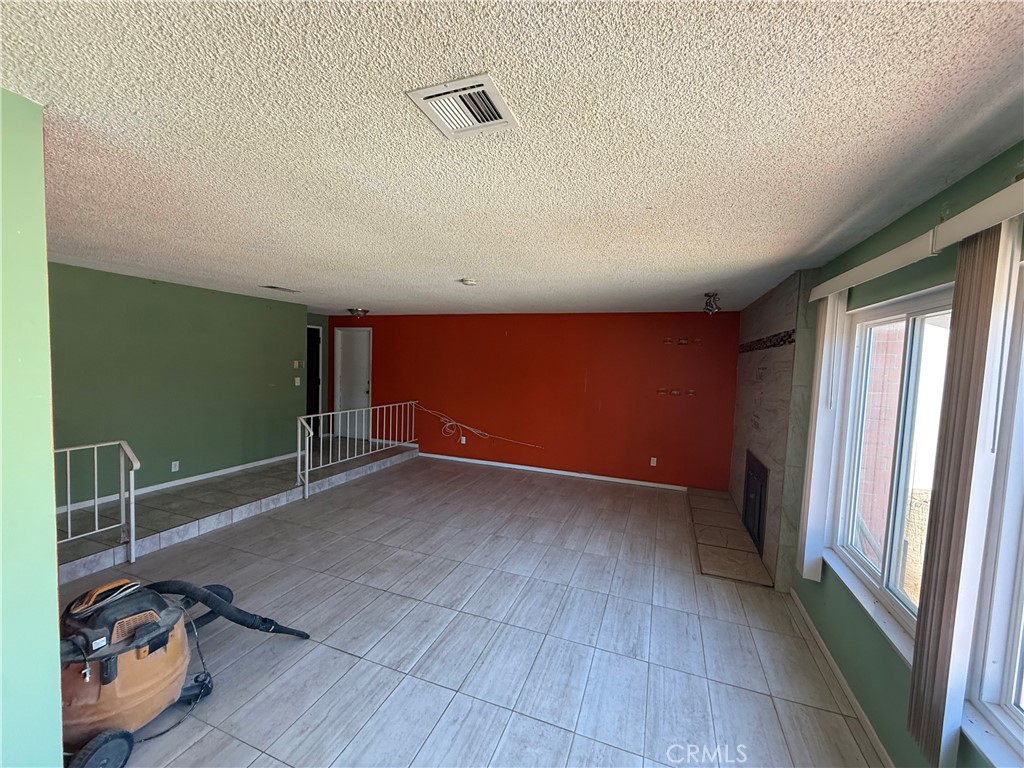 13560 Casper Court Property Photo 2