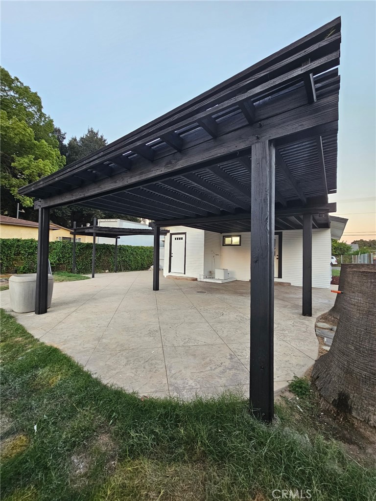 11046 Kadota Property Photo 3