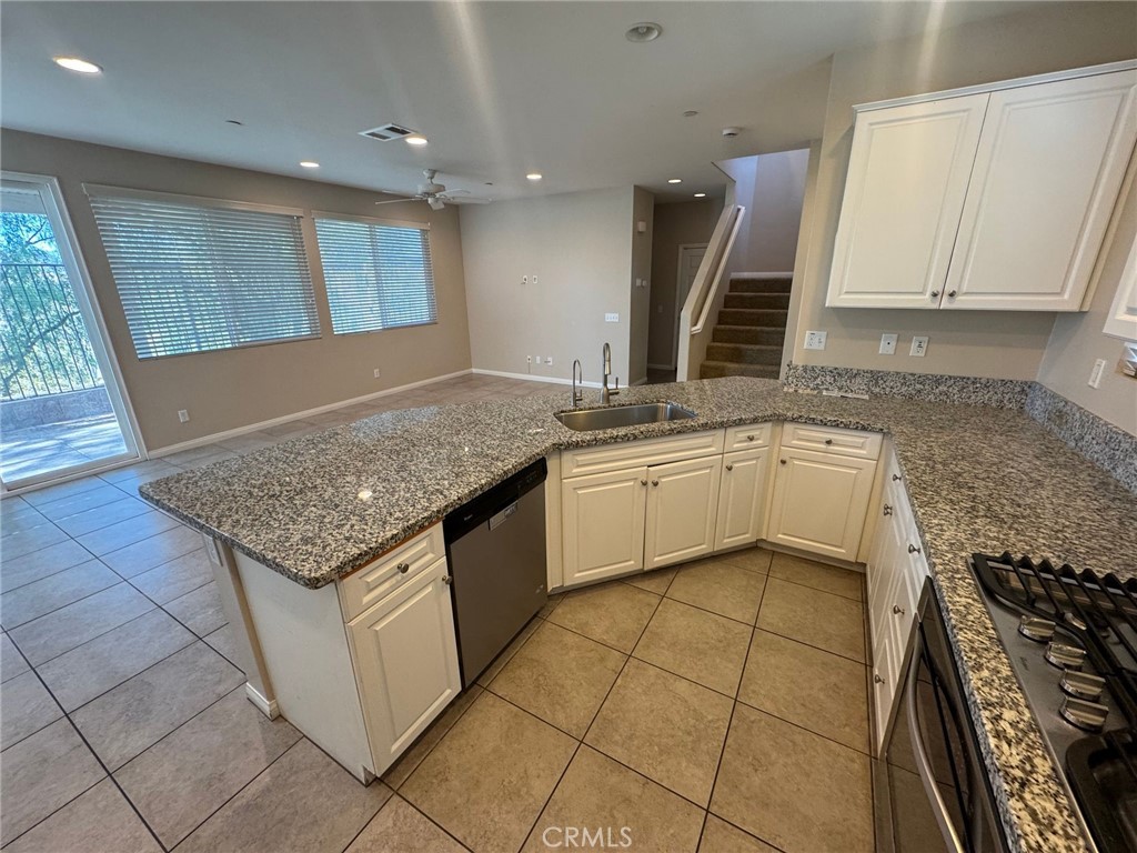 26287 Jasmine Avenue Property Photo 4
