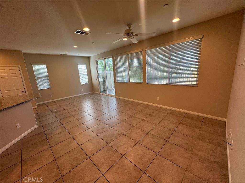 26287 Jasmine Avenue Property Photo 6