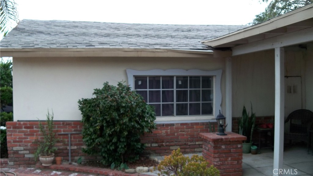 9732 Oleander Property Photo 4