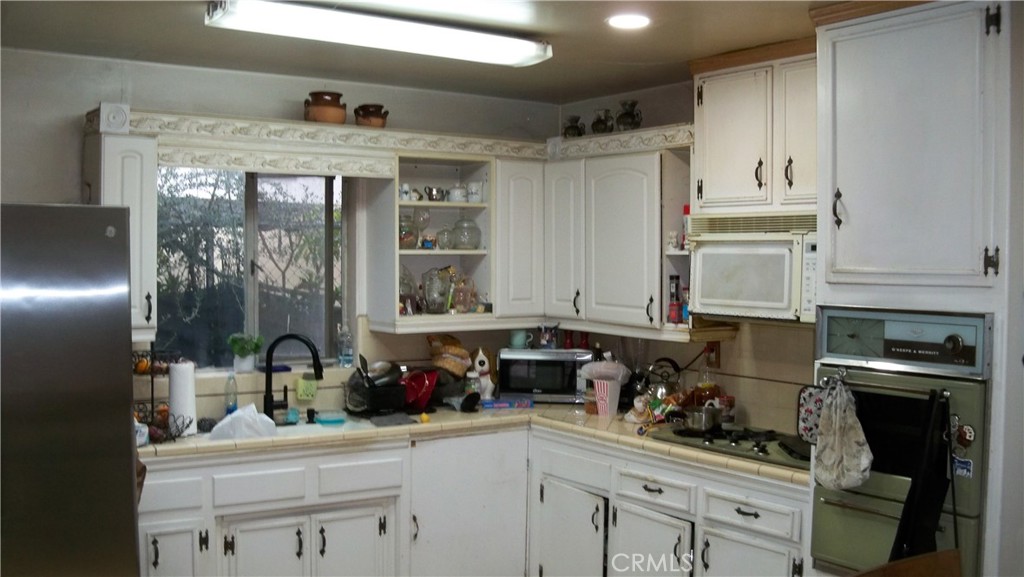 9732 Oleander Property Photo 8