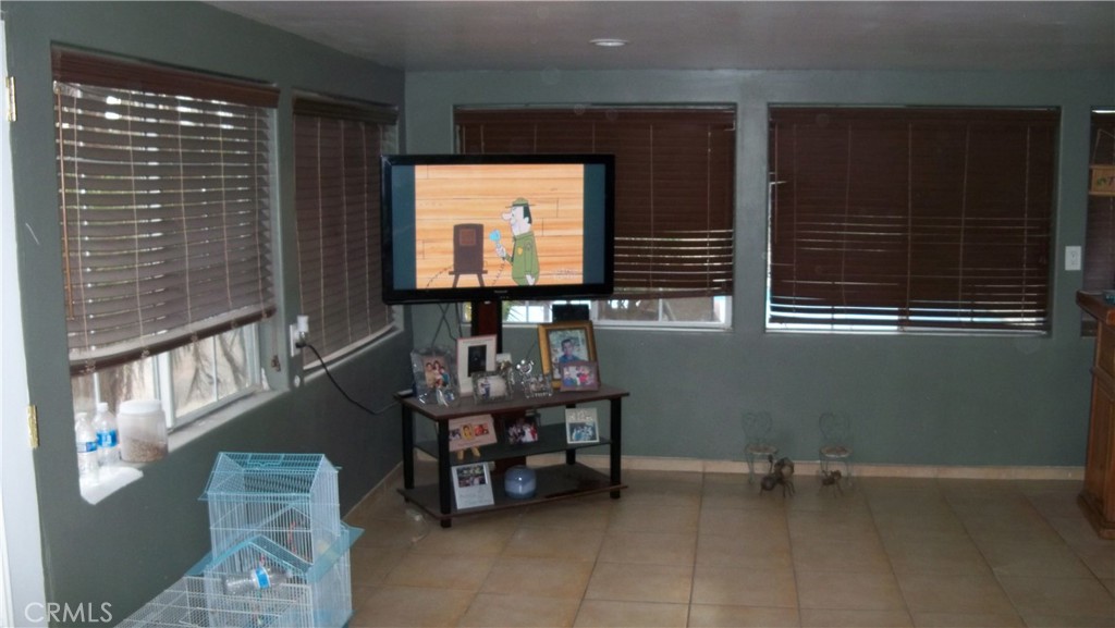 9732 Oleander Property Photo 10