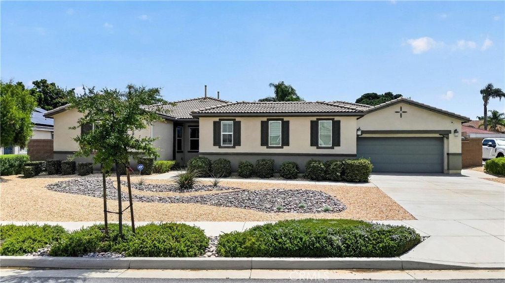 16560 Sol Avenue Property Photo 2