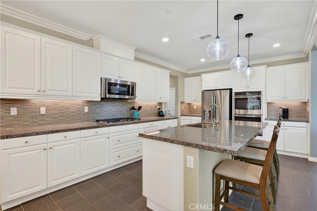 16560 Sol Avenue Property Photo 4