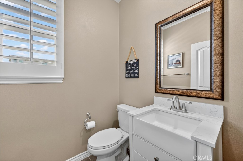 16560 Sol Avenue Property Photo 9