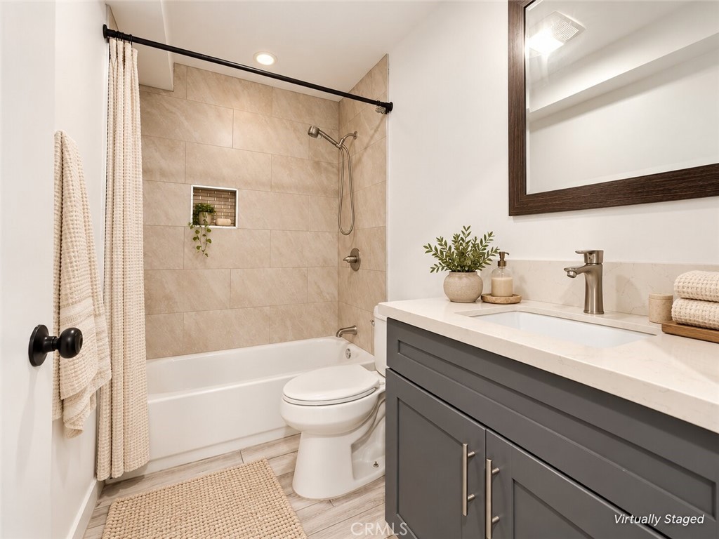 4150 S Normandie Property Photo 12