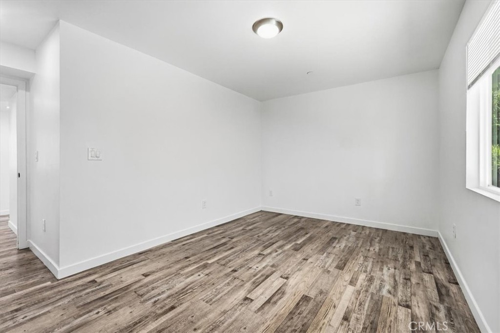 4150 S Normandie Property Photo 27