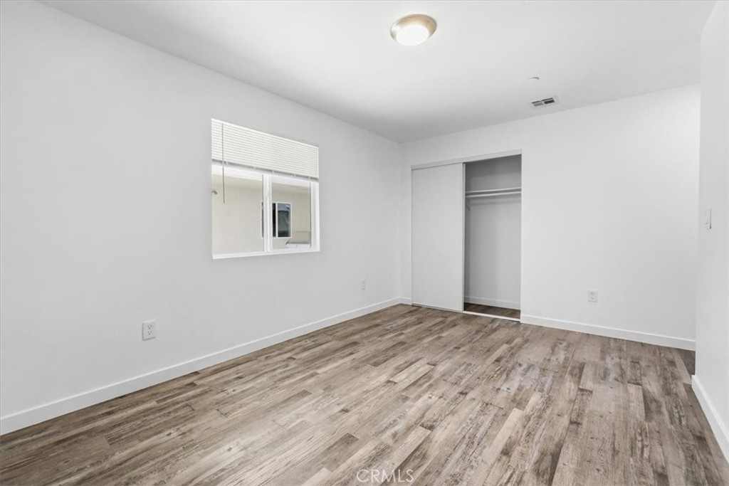 4150 S Normandie Property Photo 30