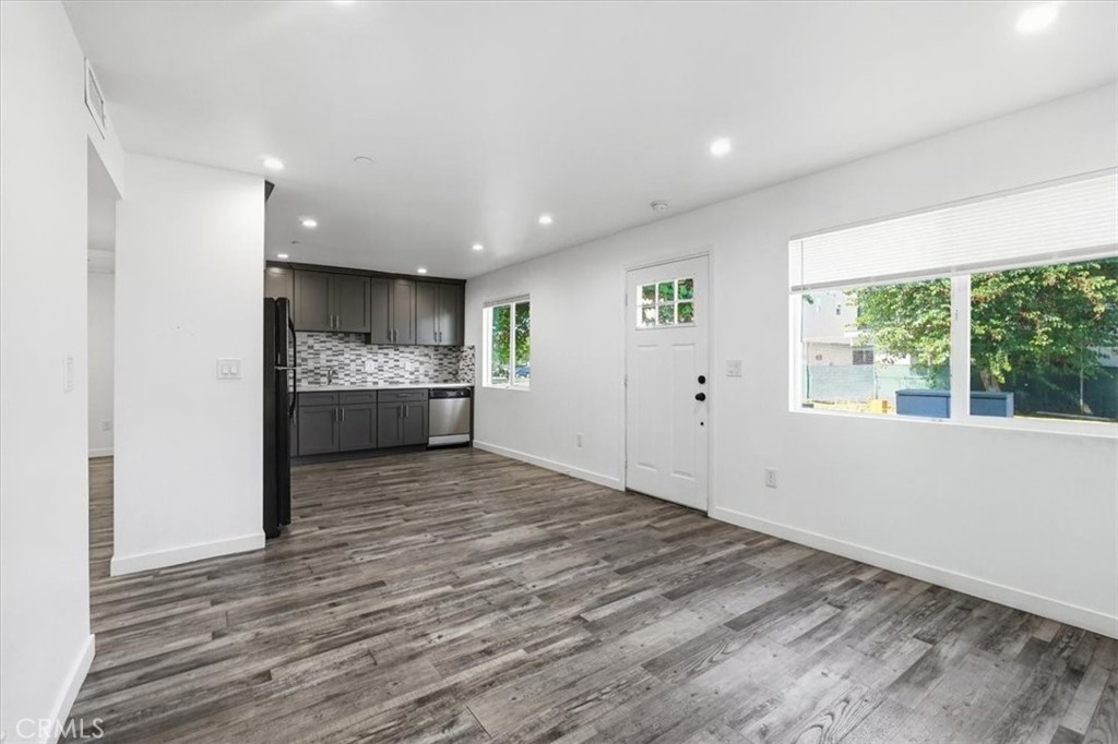 4150 S Normandie Property Photo 43