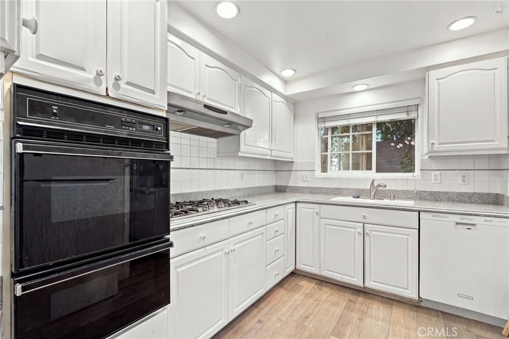 10591 Henderson Avenue Property Photo 12