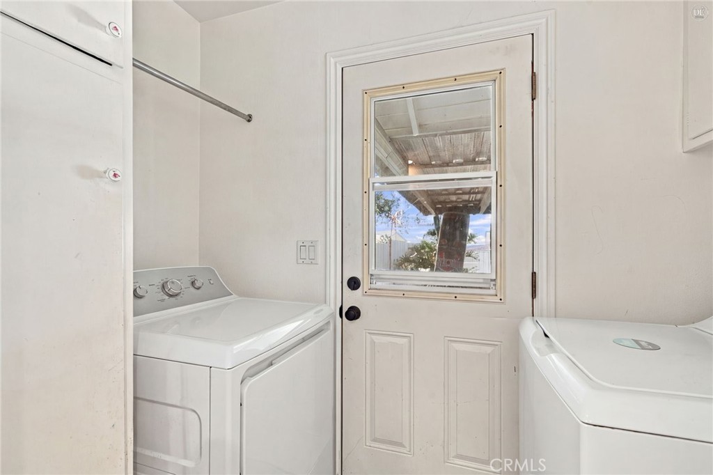 10591 Henderson Avenue Property Photo 13