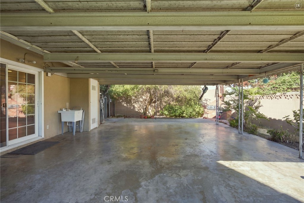 10591 Henderson Avenue Property Photo 32