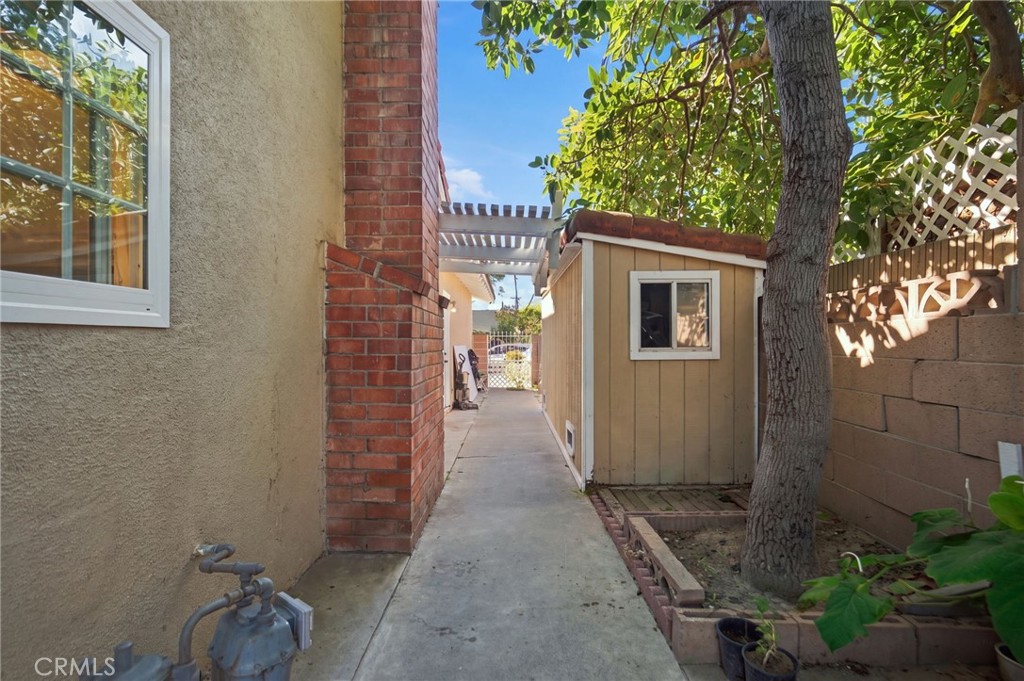 10591 Henderson Avenue Property Photo 33
