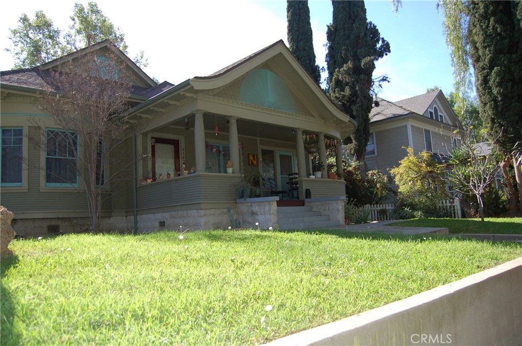 4162 Chestnut Street Property Photo 3