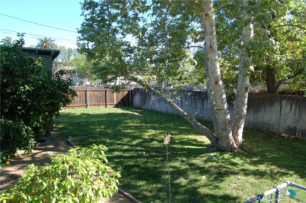 4162 Chestnut Street Property Photo 4