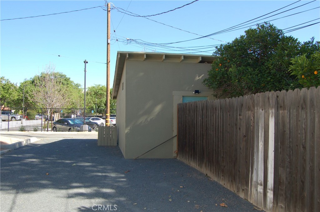 4162 Chestnut Street Property Photo 11