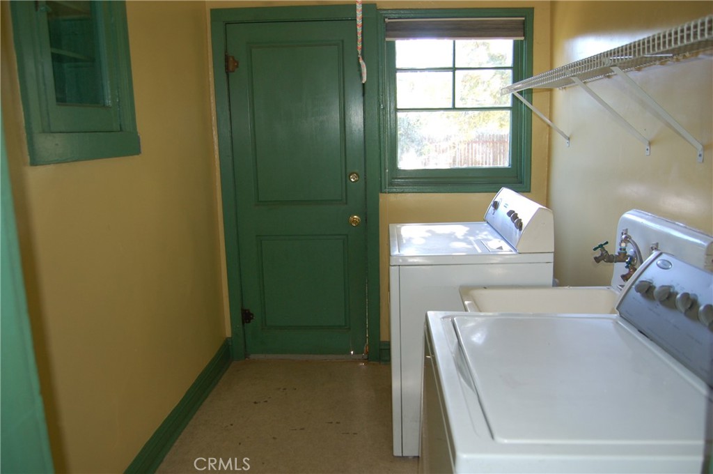 4162 Chestnut Street Property Photo 25