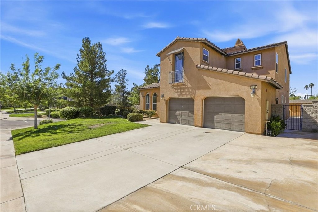 4891 Westmont Property Photo 1