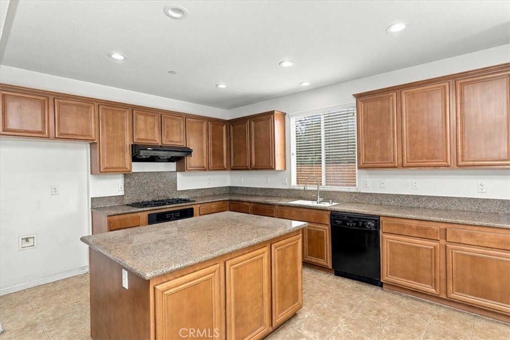 4891 Westmont Property Photo 17