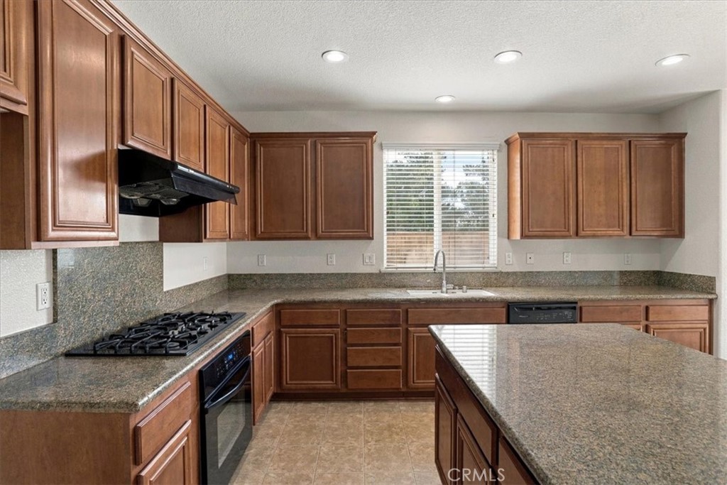 4891 Westmont Property Photo 18