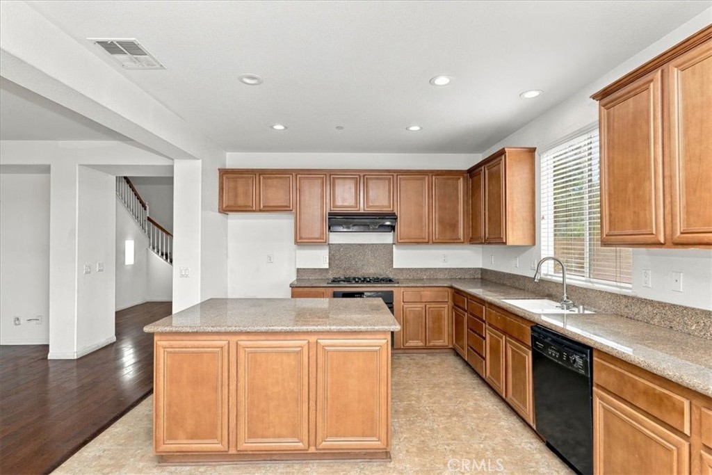 4891 Westmont Property Photo 19