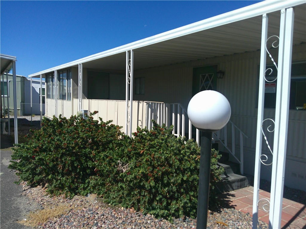 260 N Lyon 97 Property Photo 10