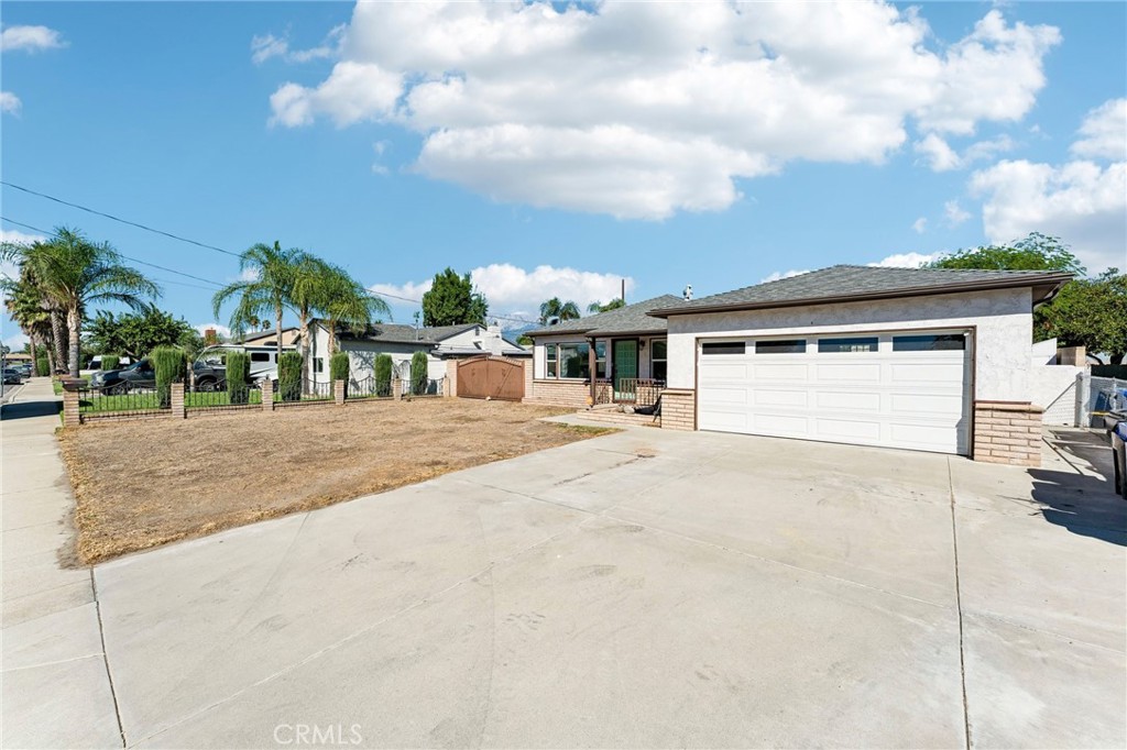 17436 Malaga Street Property Photo 3