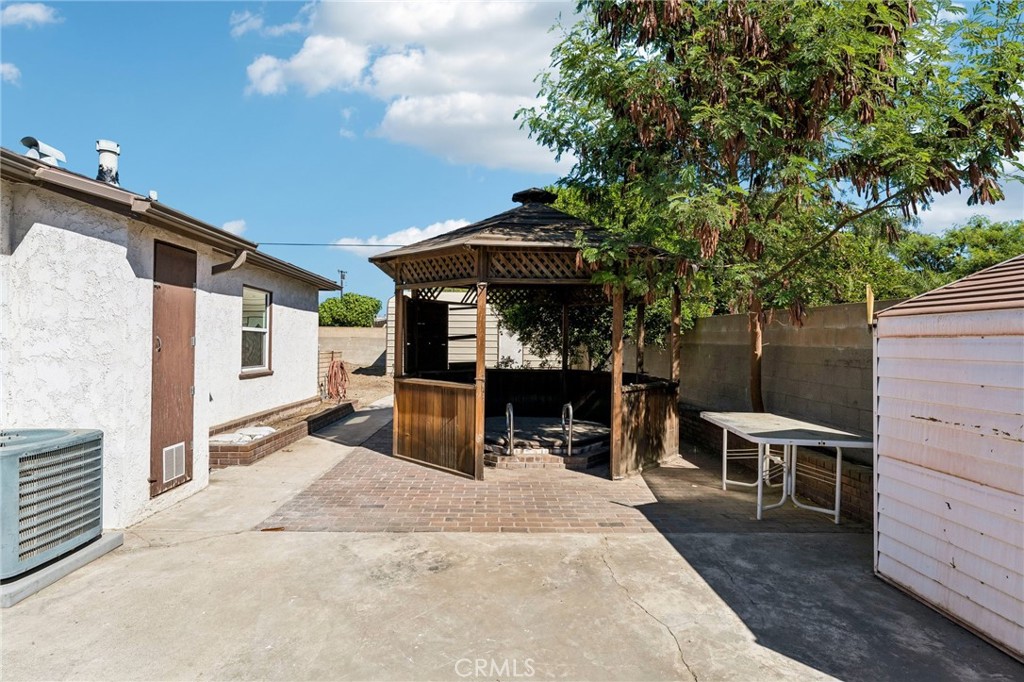17436 Malaga Street Property Photo 24