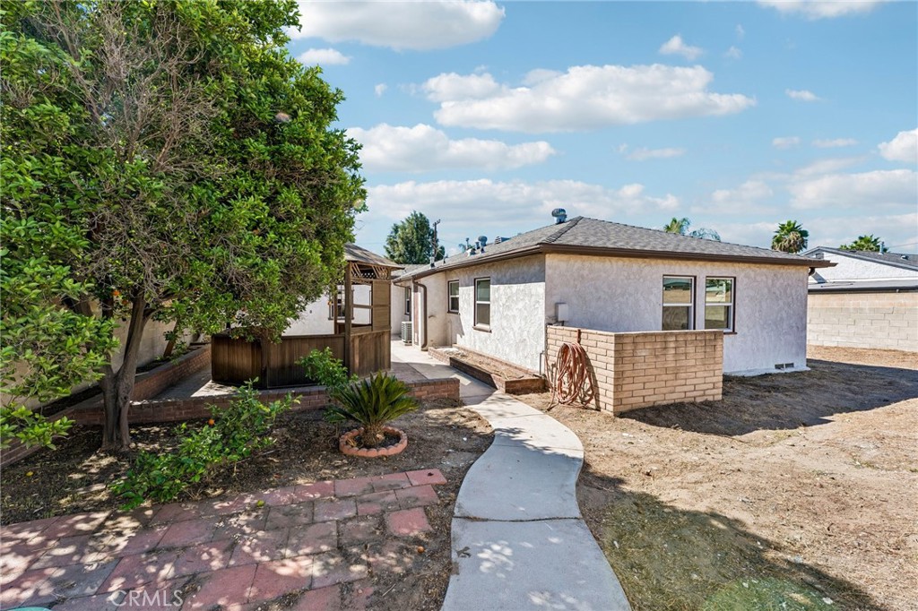17436 Malaga Street Property Photo 27