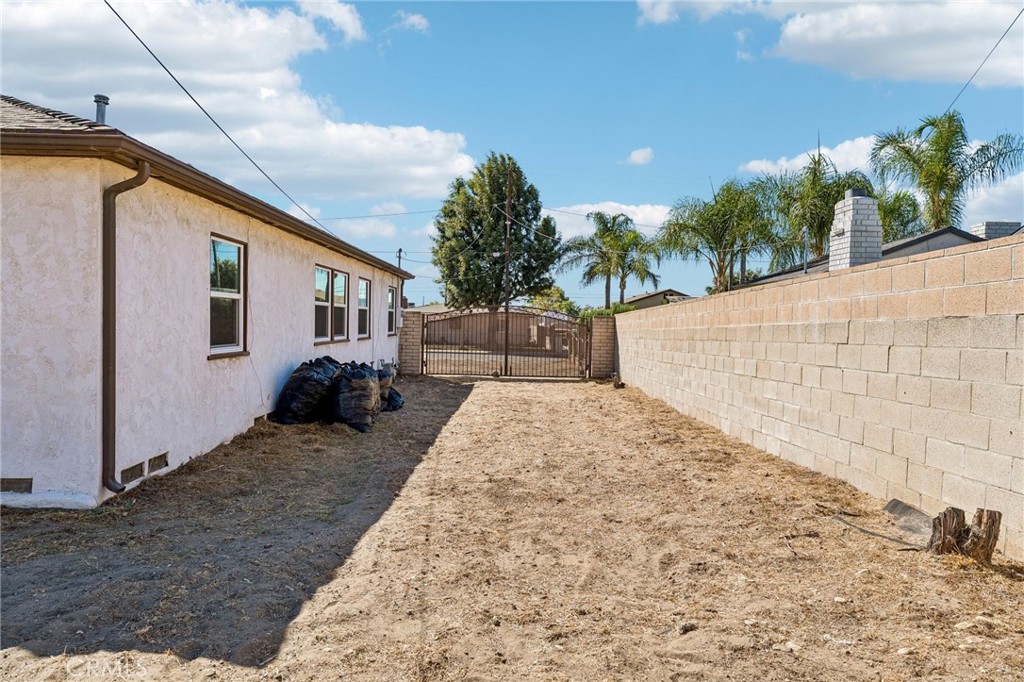 17436 Malaga Street Property Photo 30