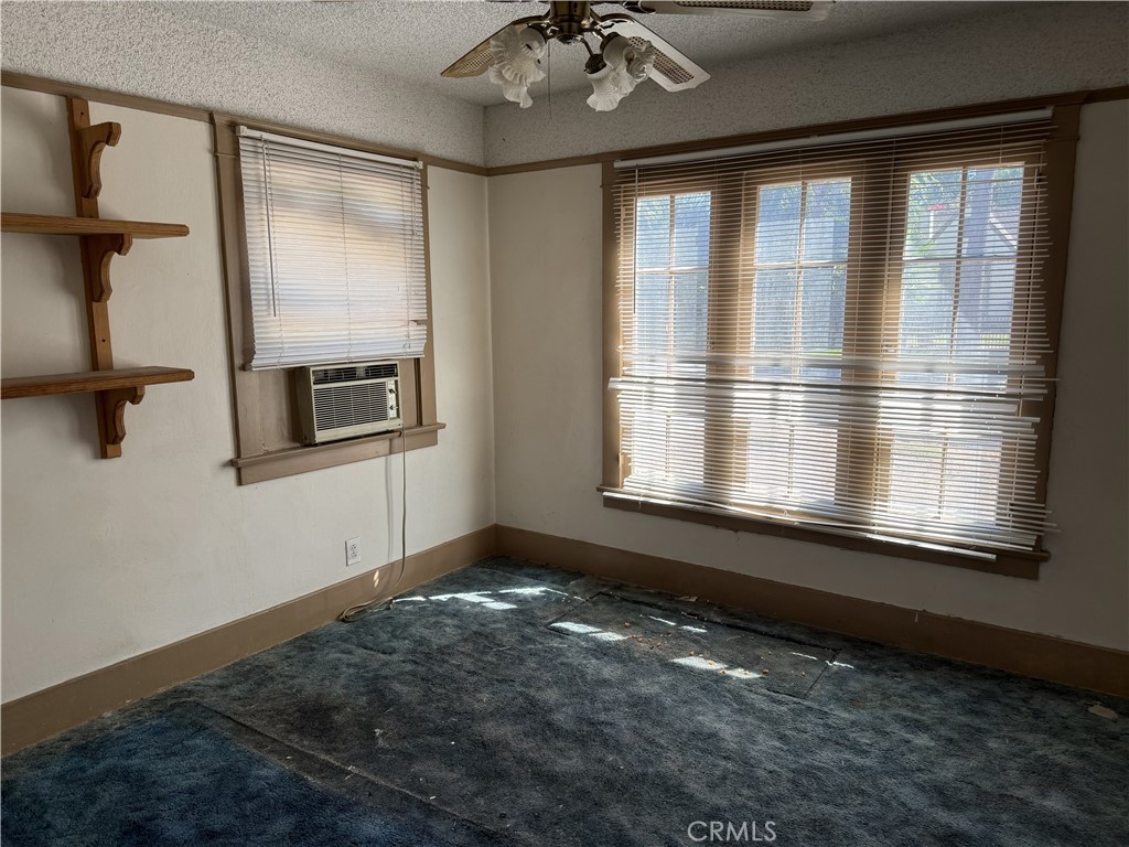 3235 Lemon Property Photo 4
