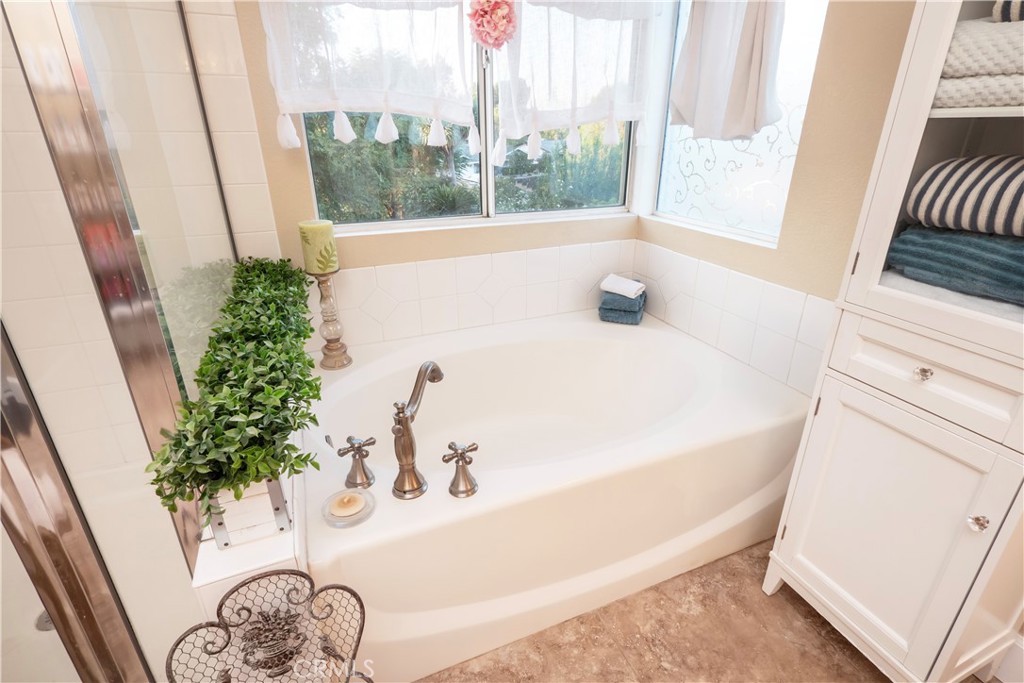 1438 Kirkmichael Circle Property Photo 30