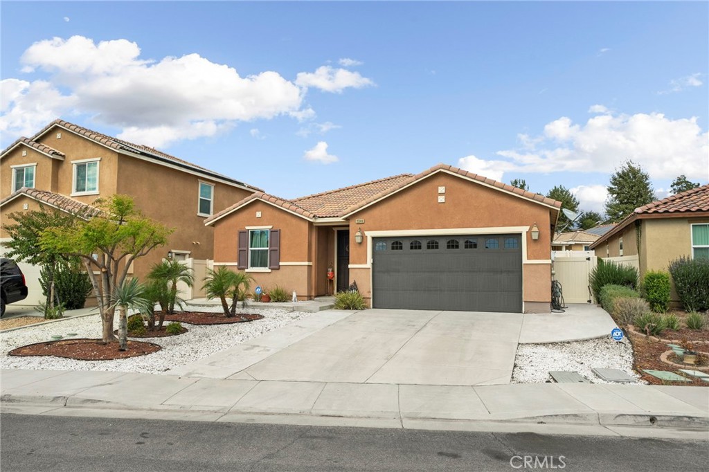 35944 Dylan Court Property Photo 1