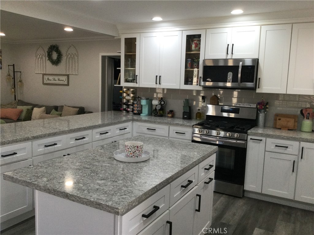 9214 53rd Street Property Photo 6