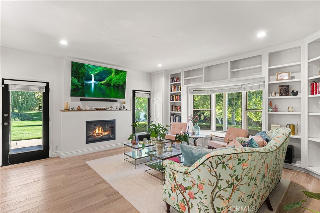 39287 Pine Property Photo 4