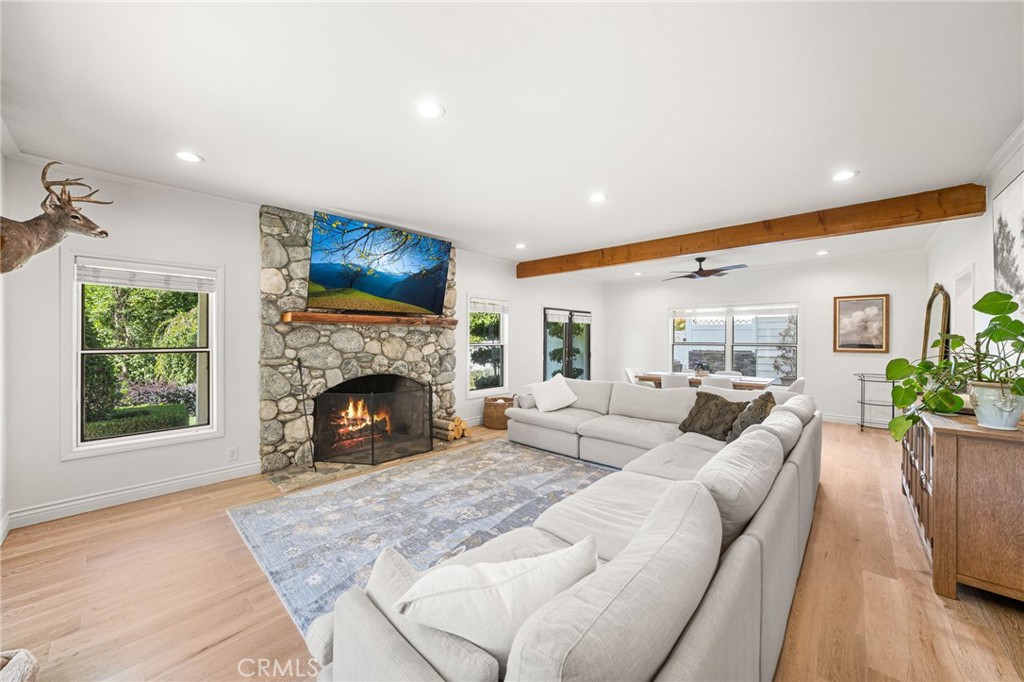 39287 Pine Property Photo 9