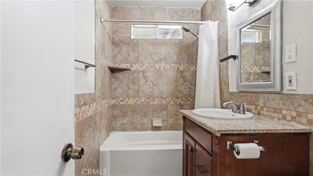 7353 Pontoosuc Property Photo 22